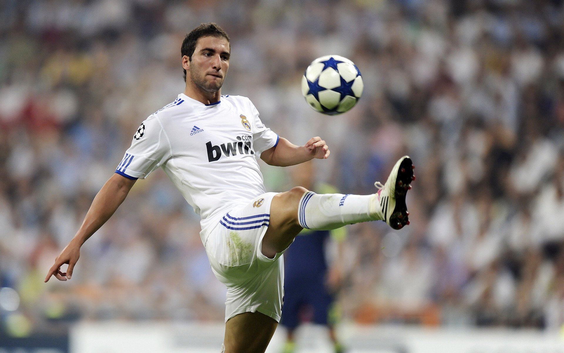 塔图姆焦点对战，C罗与50激战公牛分钟，夺冠胜负难料！比赛高潮迭起